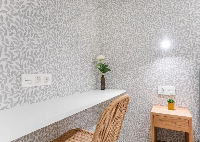 Charlot Center Iv By Suncastle